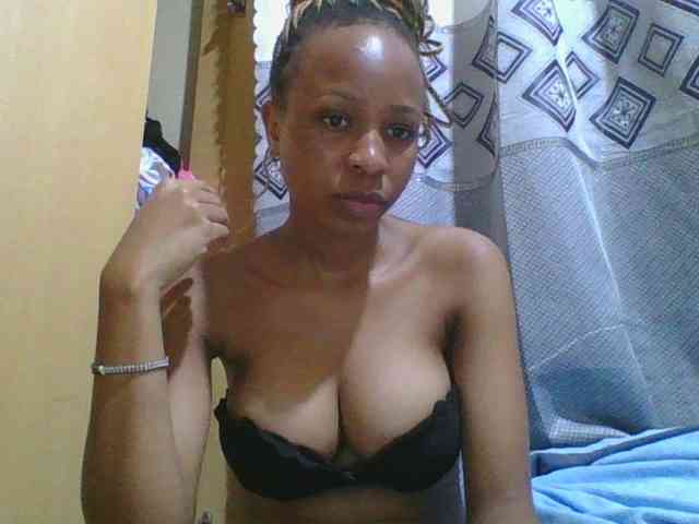 Prettyebony4 webcam