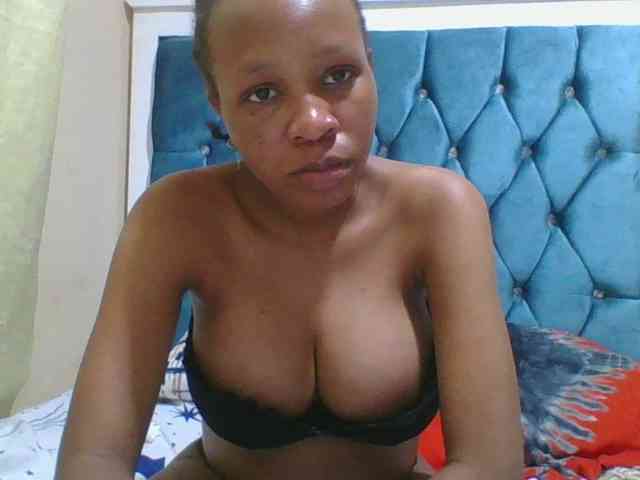 Prettyebony4 webcam