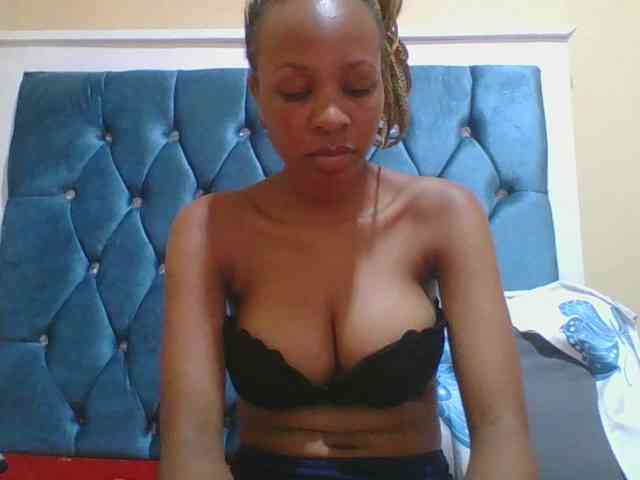 Prettyebony4 webcam