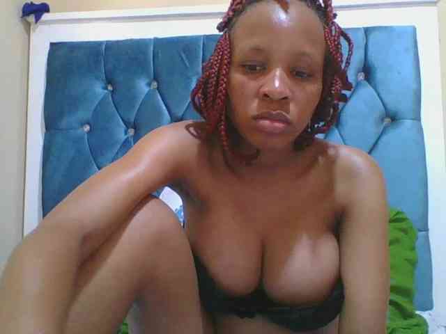 Prettyebony4 webcam