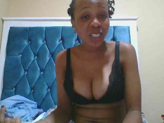 Prettyebony4 webcam
