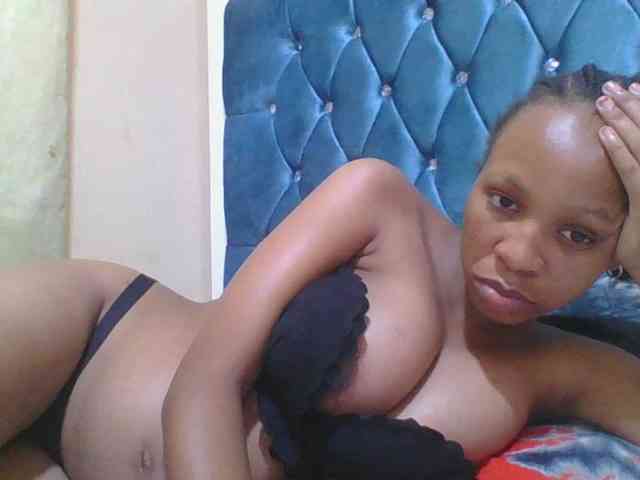 Prettyebony4 webcam