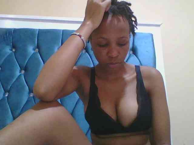 Prettyebony4 webcam