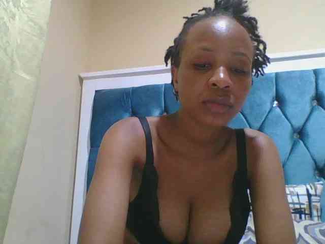 Prettyebony4 webcam