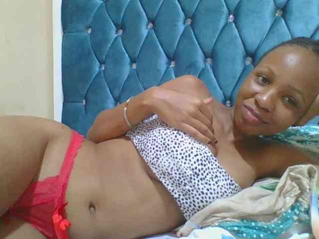 Prettyebony4 webcam