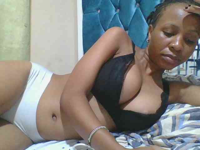 Prettyebony4 webcam