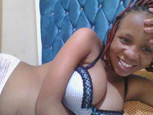 Prettyebony4 webcam