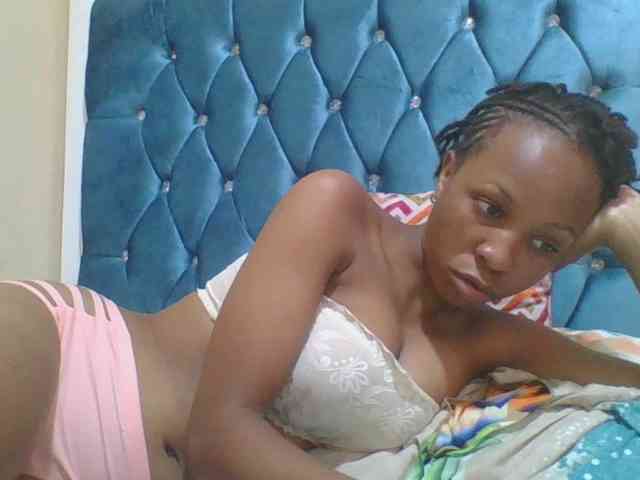 Prettyebony4 webcam