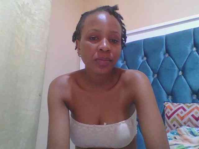 Prettyebony4 webcam