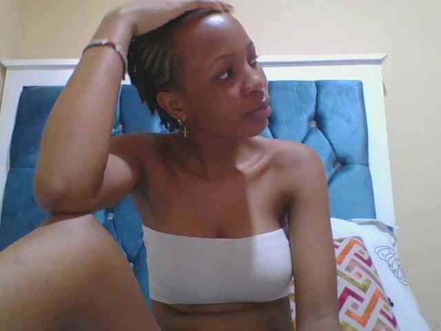 Prettyebony4 webcam