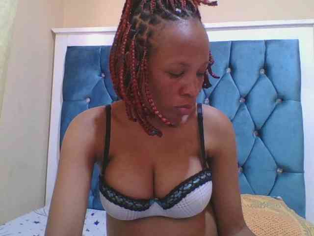 Prettyebony4 webcam