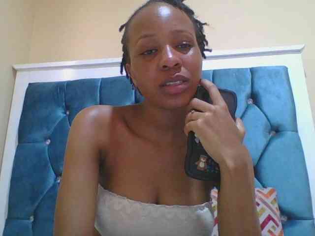 Prettyebony4 webcam