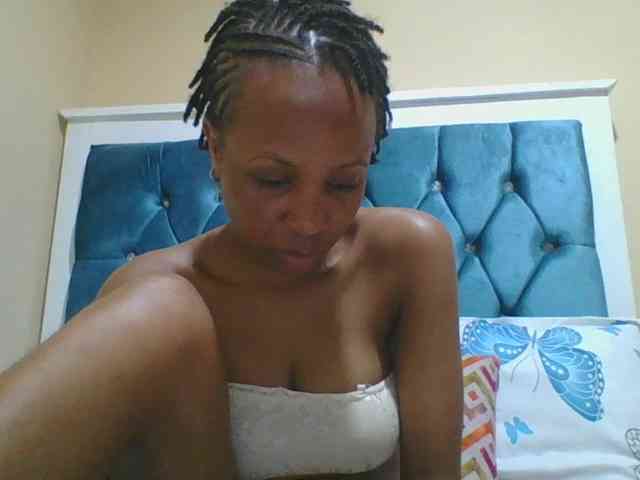 Prettyebony4 webcam