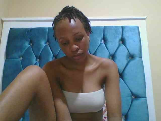 Prettyebony4 webcam