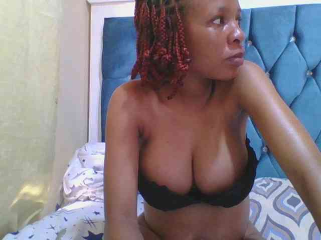 Prettyebony4 webcam