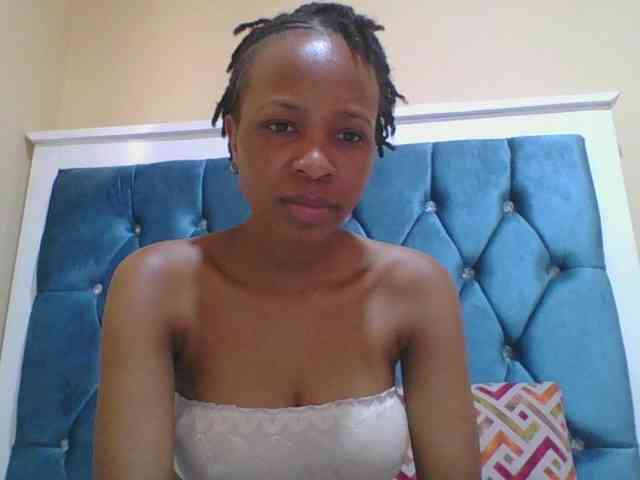 Prettyebony4 webcam