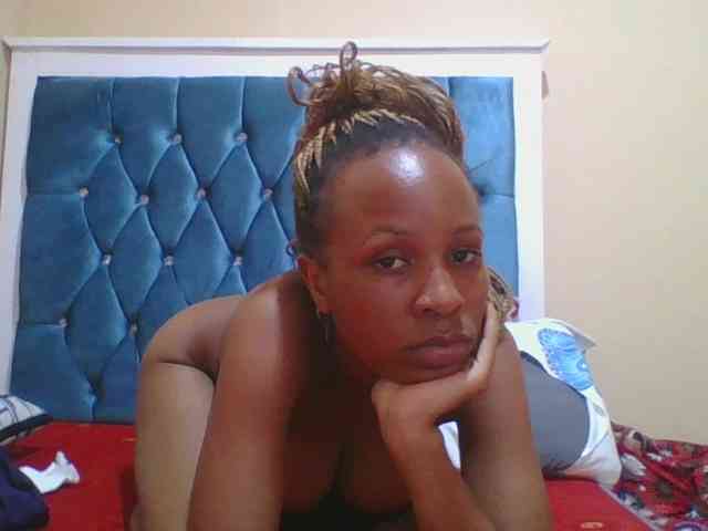 Prettyebony4 webcam
