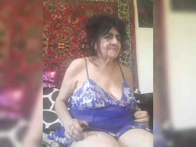 LovelyLori webcam
