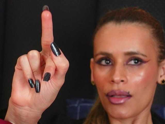 Alexa-Duque's BongaCams show and profile