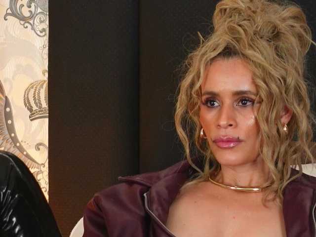 Alexa-Duque's BongaCams show and profile