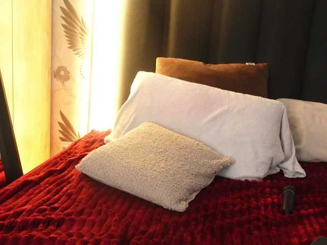 Alexa-Duque's BongaCams show and profile