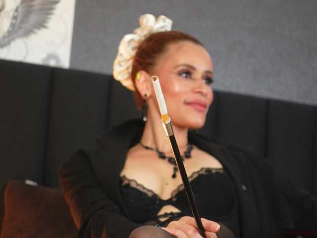 Alexa-Duque's BongaCams show and profile