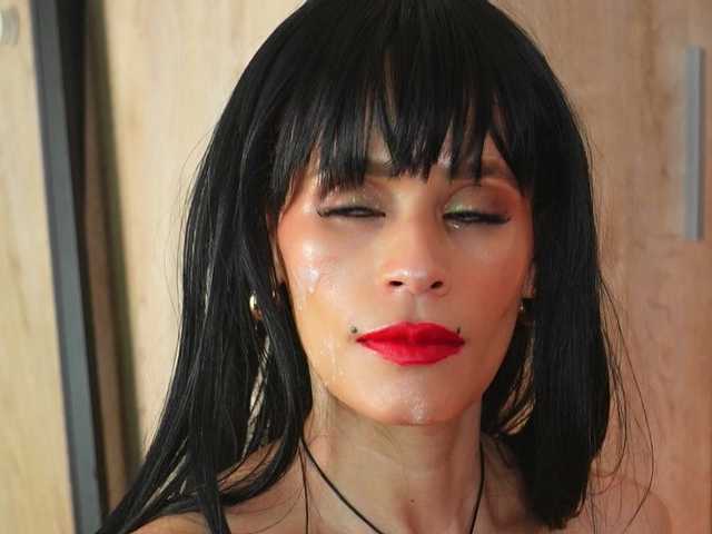 Alexa-Duque's BongaCams show and profile