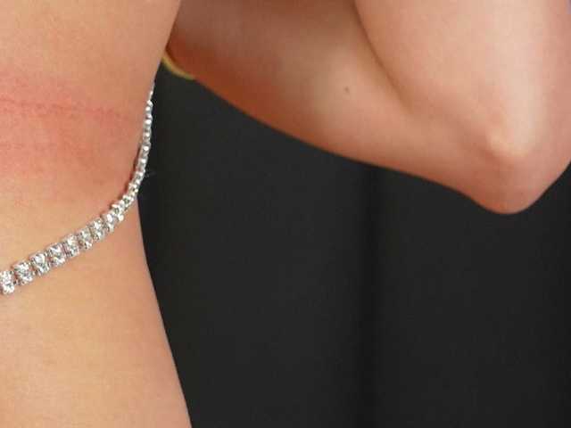 Alexa-Duque's BongaCams show and profile