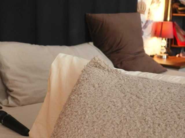 Alexa-Duque's BongaCams show and profile