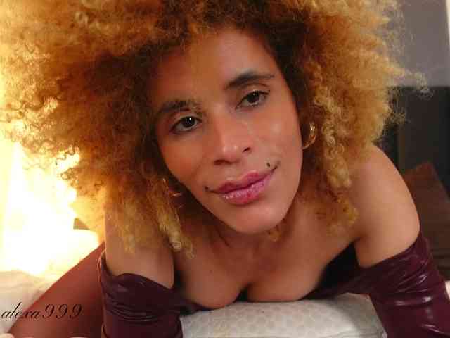 Alexa-Duque Alexa-Duque