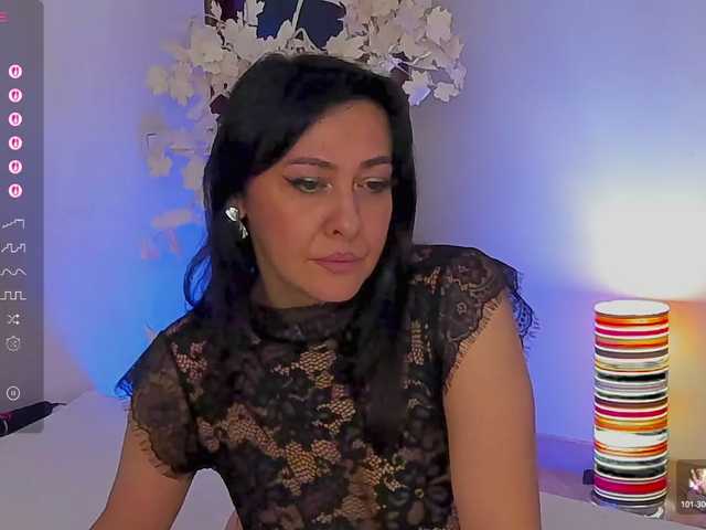 JackieJee's BongaCams show and profile