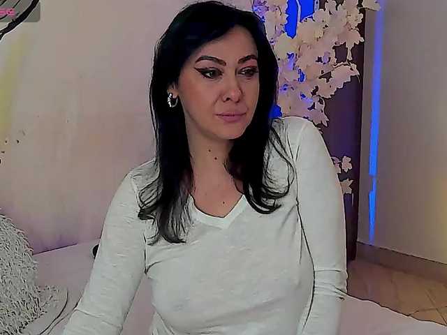 JackieJee's BongaCams show and profile