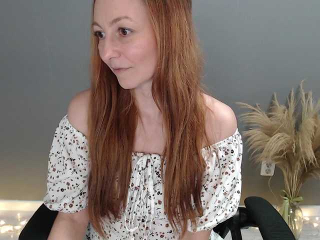Prettygirl1703's BongaCams show and profile