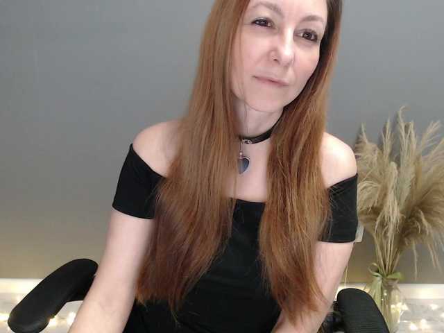 Prettygirl1703's BongaCams show and profile