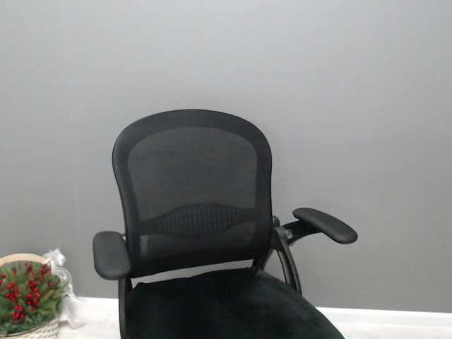 Prettygirl1703's BongaCams show and profile