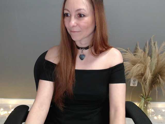 Prettygirl1703's BongaCams show and profile