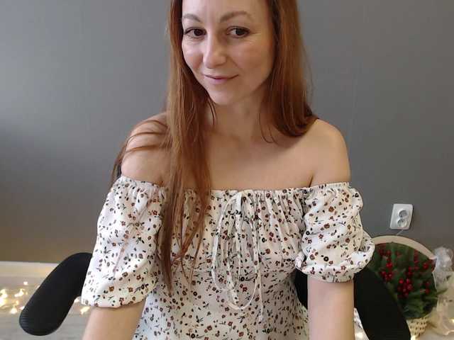 Prettygirl1703's BongaCams show and profile