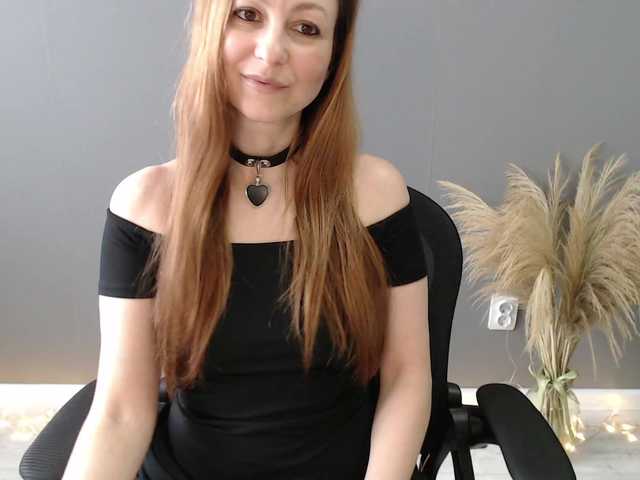 Prettygirl1703's BongaCams show and profile
