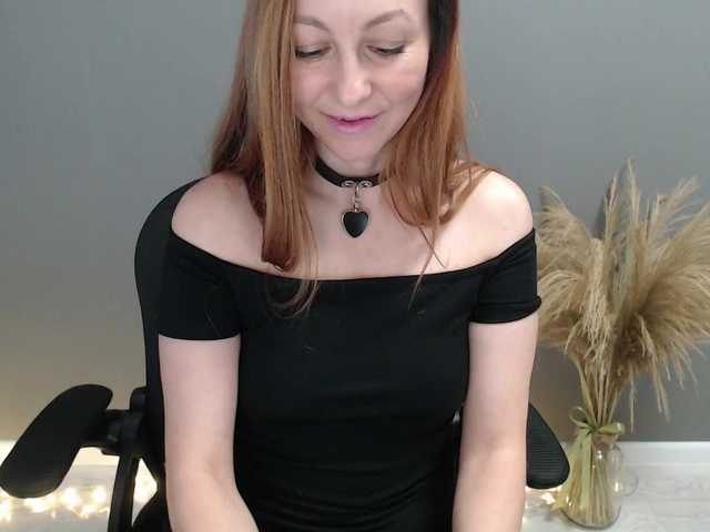 Prettygirl1703's BongaCams show and profile