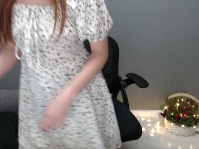 Prettygirl1703's BongaCams show and profile