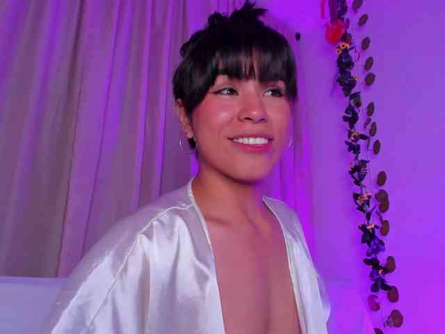 michell-zi Live Webcam on BongaCams