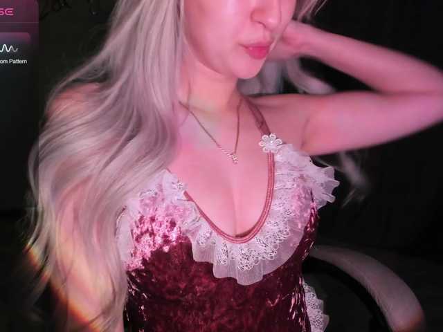 lanayounes's BongaCams show and profile