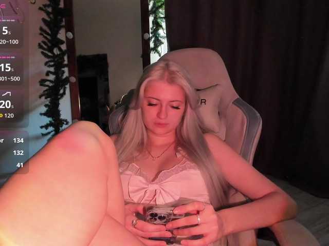 lanayounes's BongaCams show and profile