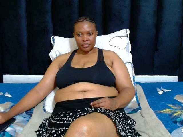 Busttyebony19's BongaCams show and profile