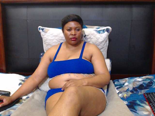 Busttyebony19's BongaCams show and profile