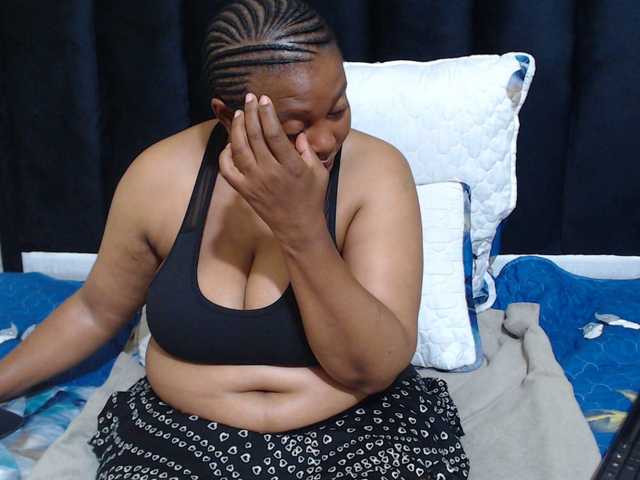 Busttyebony19's BongaCams show and profile