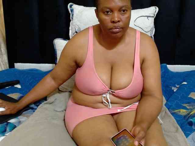 Busttyebony19 webcam