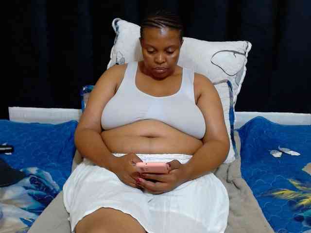 Busttyebony19 webcam