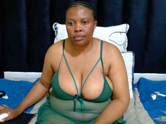 Busttyebony19 webcam