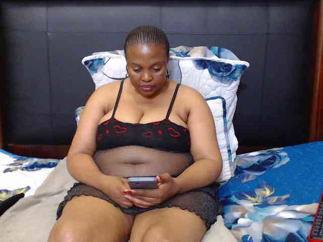 Busttyebony19 webcam